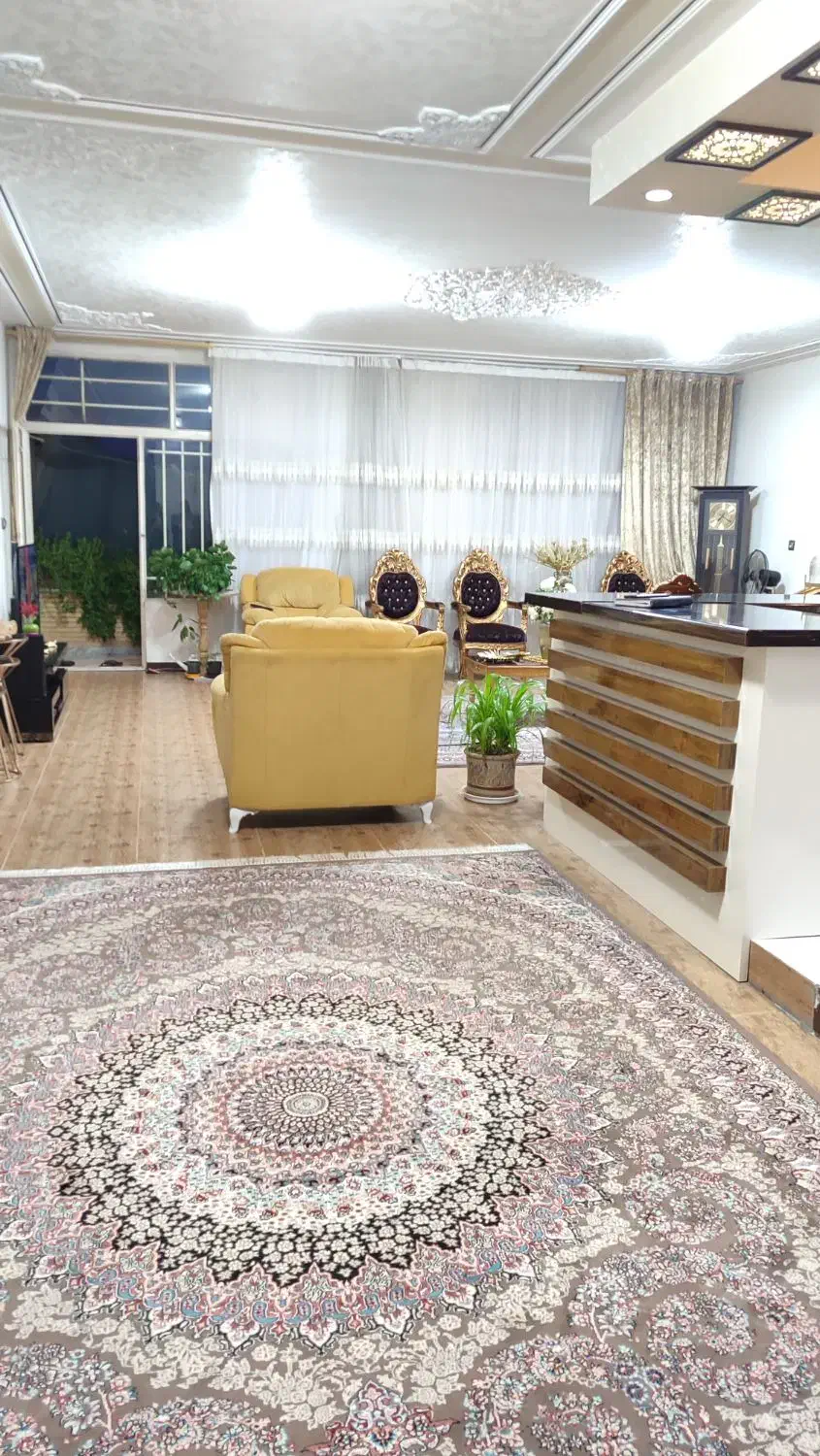 فرشتگان 2/ 136متر/4خواب/تک واحدی/کلا 2 واحد|فروش آپارتمان|شاهینشهر, شهرک هشت بهشت|دیوار