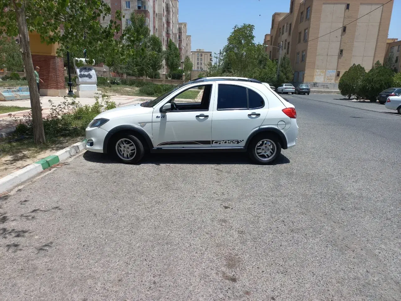 کوییک r سفید مشکی ۱۴۰۰|خودرو سواری و وانت|تهران, شهر زیبا|دیوار