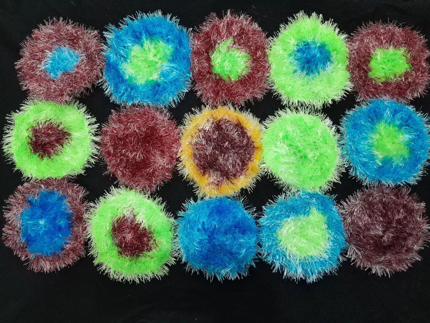 اسکاج یوموش|لوازم نظافت|تویسرکان, |دیوار