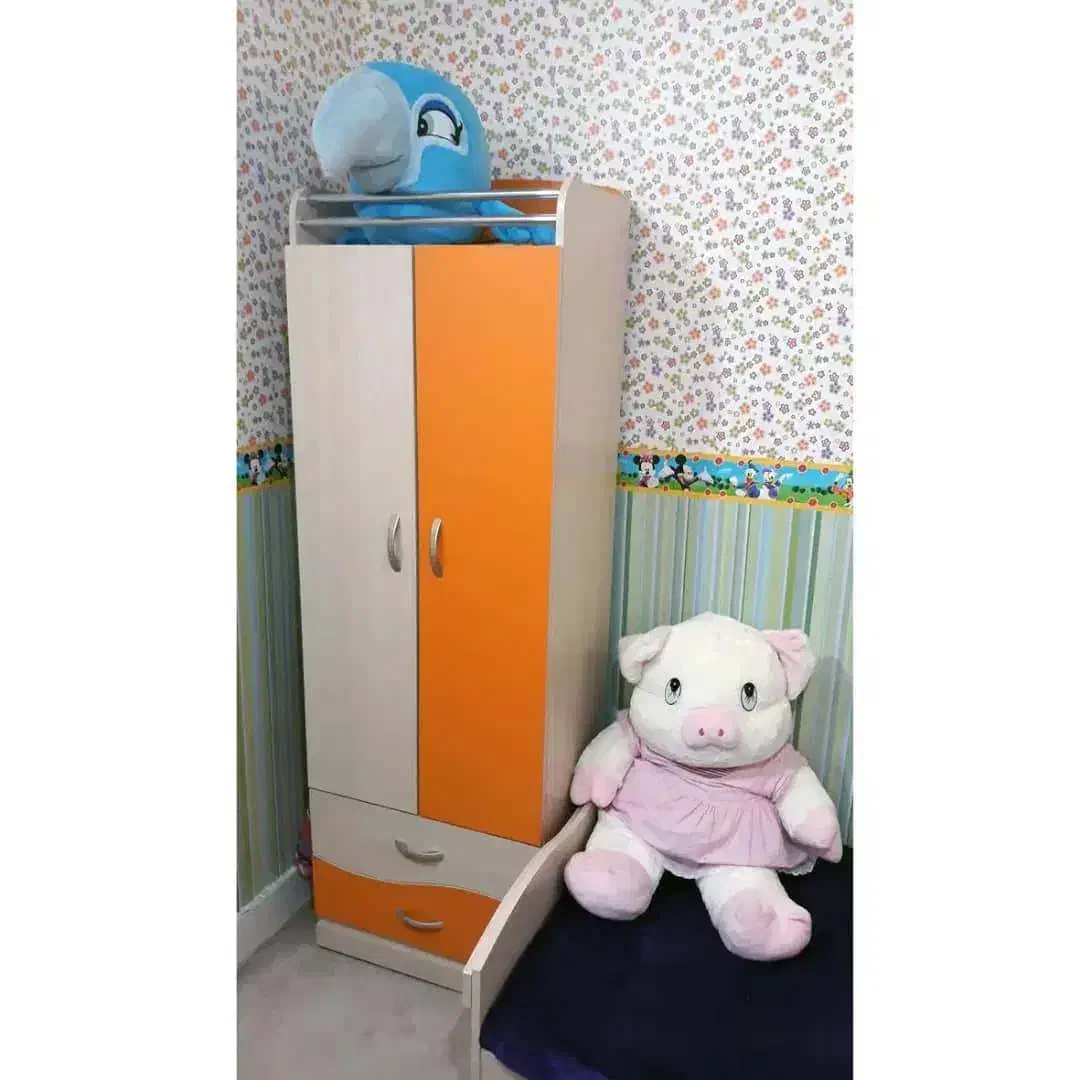 ویترین و کمد کودک|تخت و صندلی بچه|اصفهان, جلالیه|دیوار