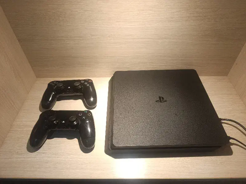 ps4 slim|کنسول، بازی ویدئویی و آنلاین|خمین, |دیوار