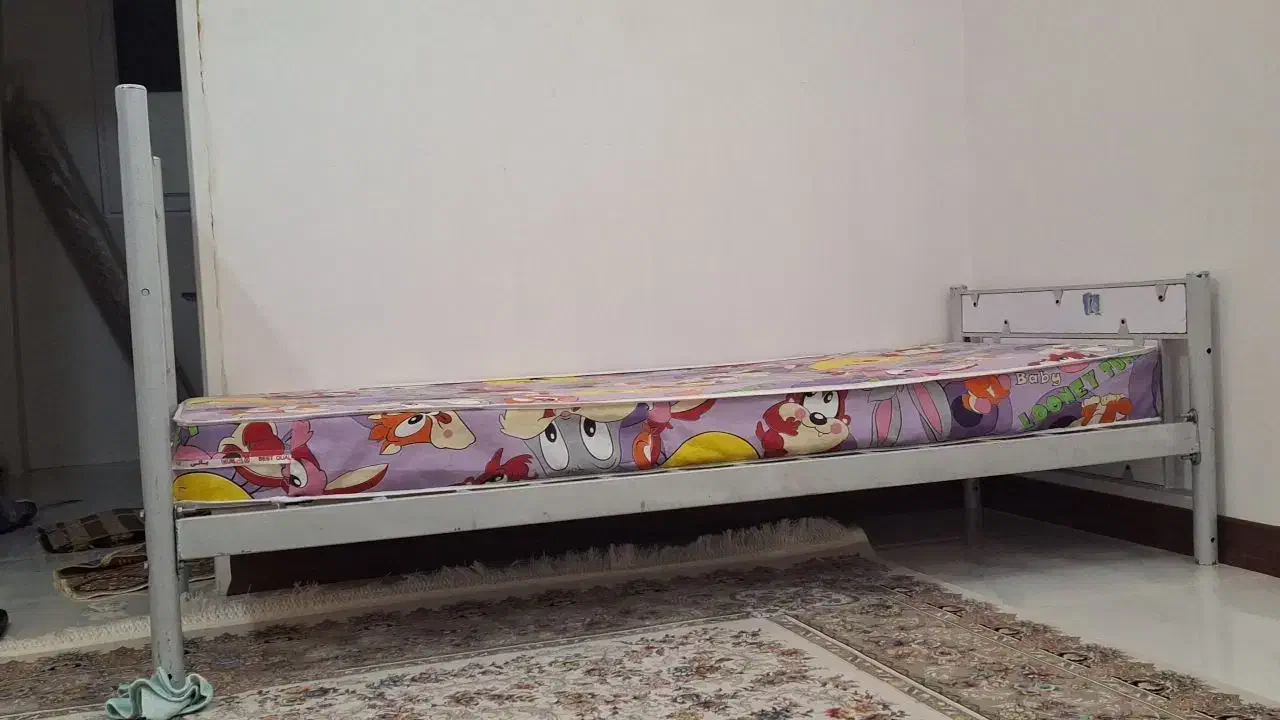 ابراهیمی|تخت و صندلی بچه|چناران, |دیوار