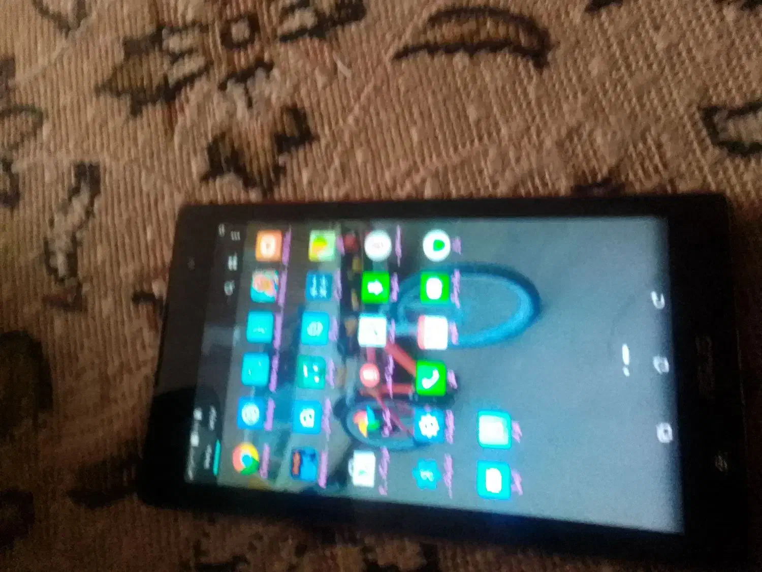 تبلت ایسوس درحدنو|تبلت|اصفهان, باغ فدک|دیوار