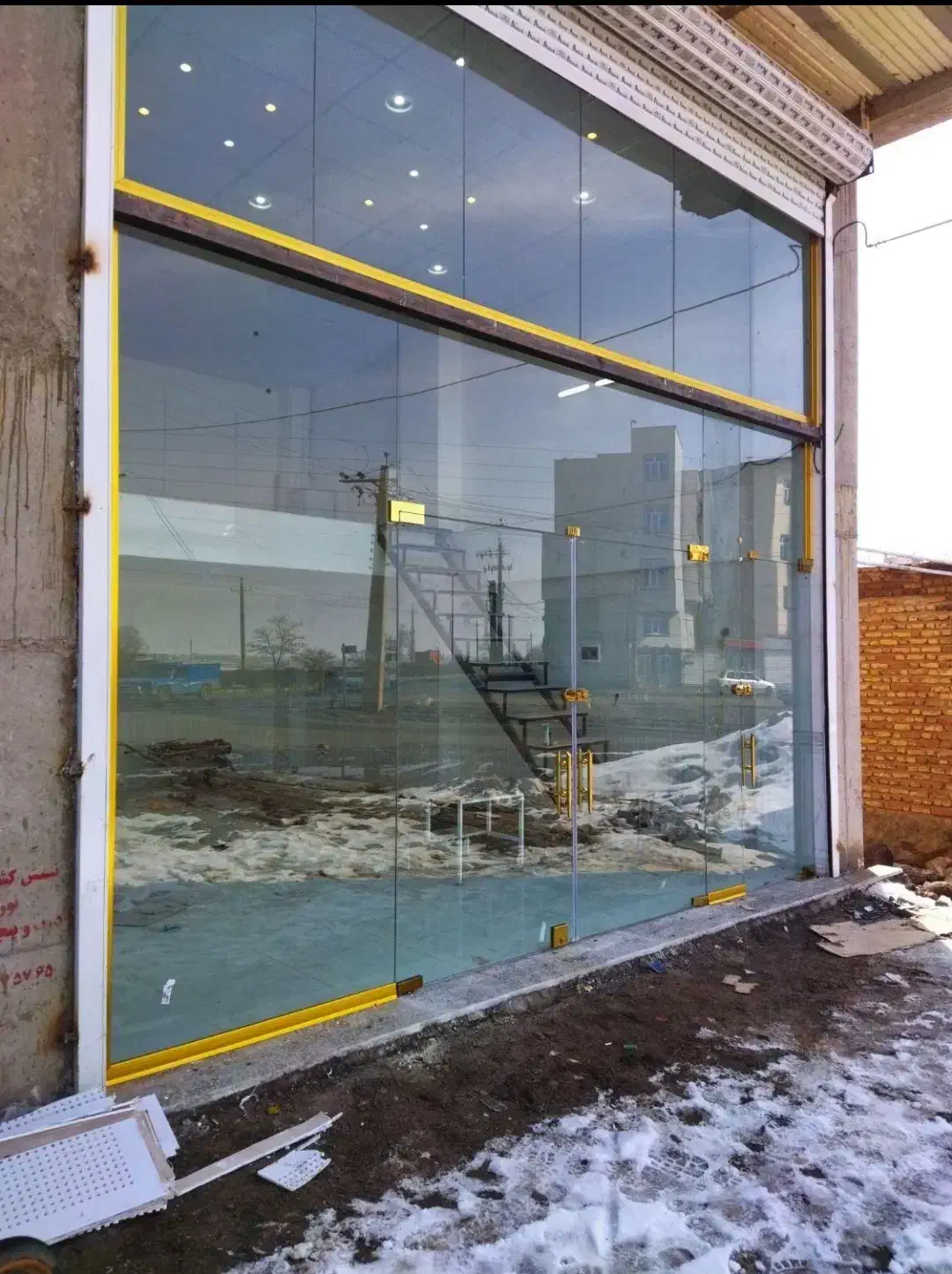 شیشه سکوریت|خدمات پیشه و مهارت|اردبیل, |دیوار