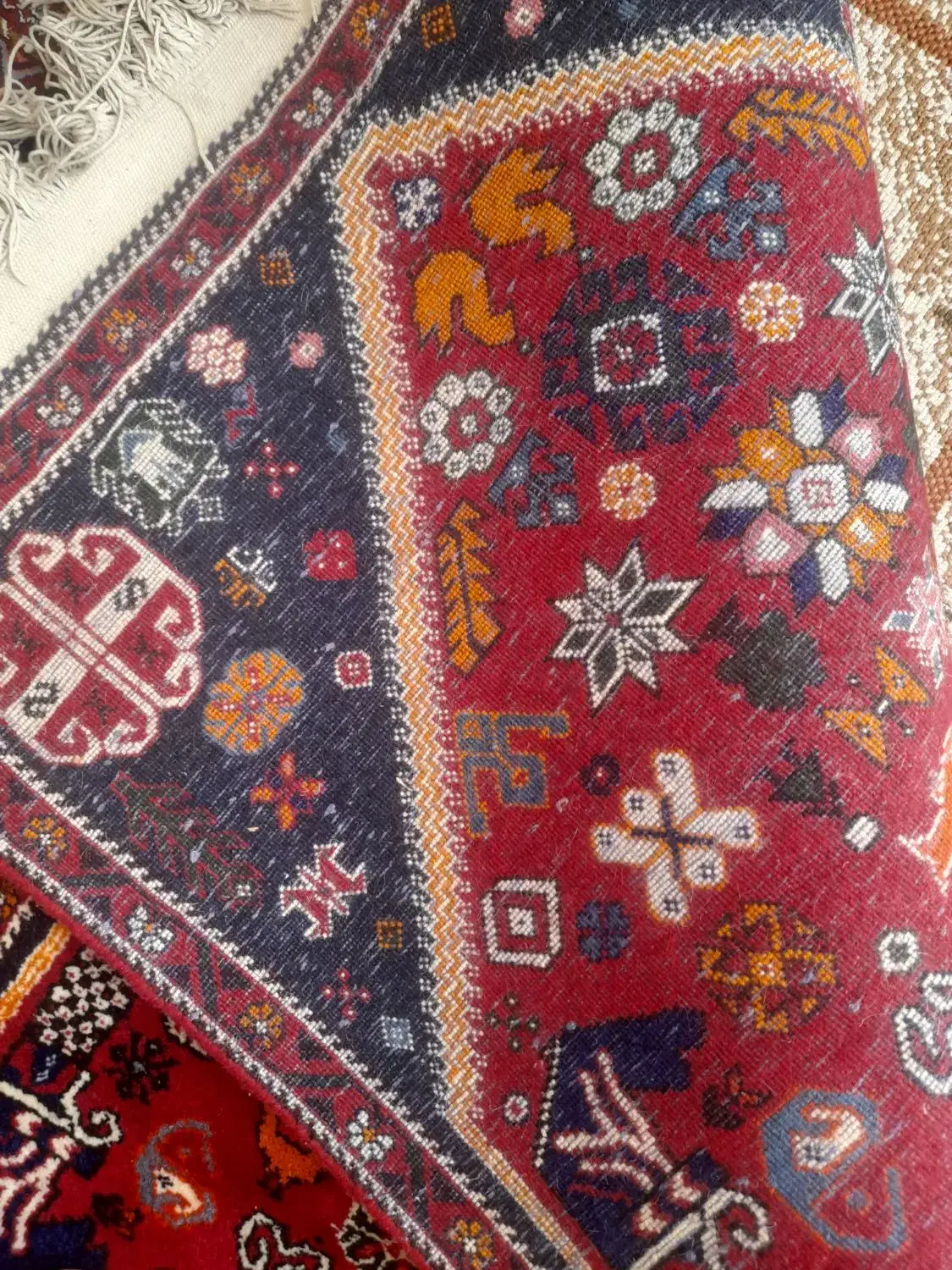 قالی دست باف|فرش|آباده, |دیوار