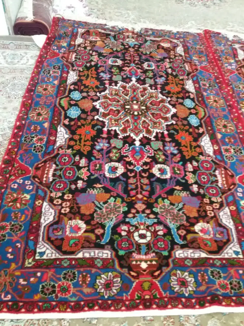 فرش دست بافت|فرش|نهاوند, |دیوار