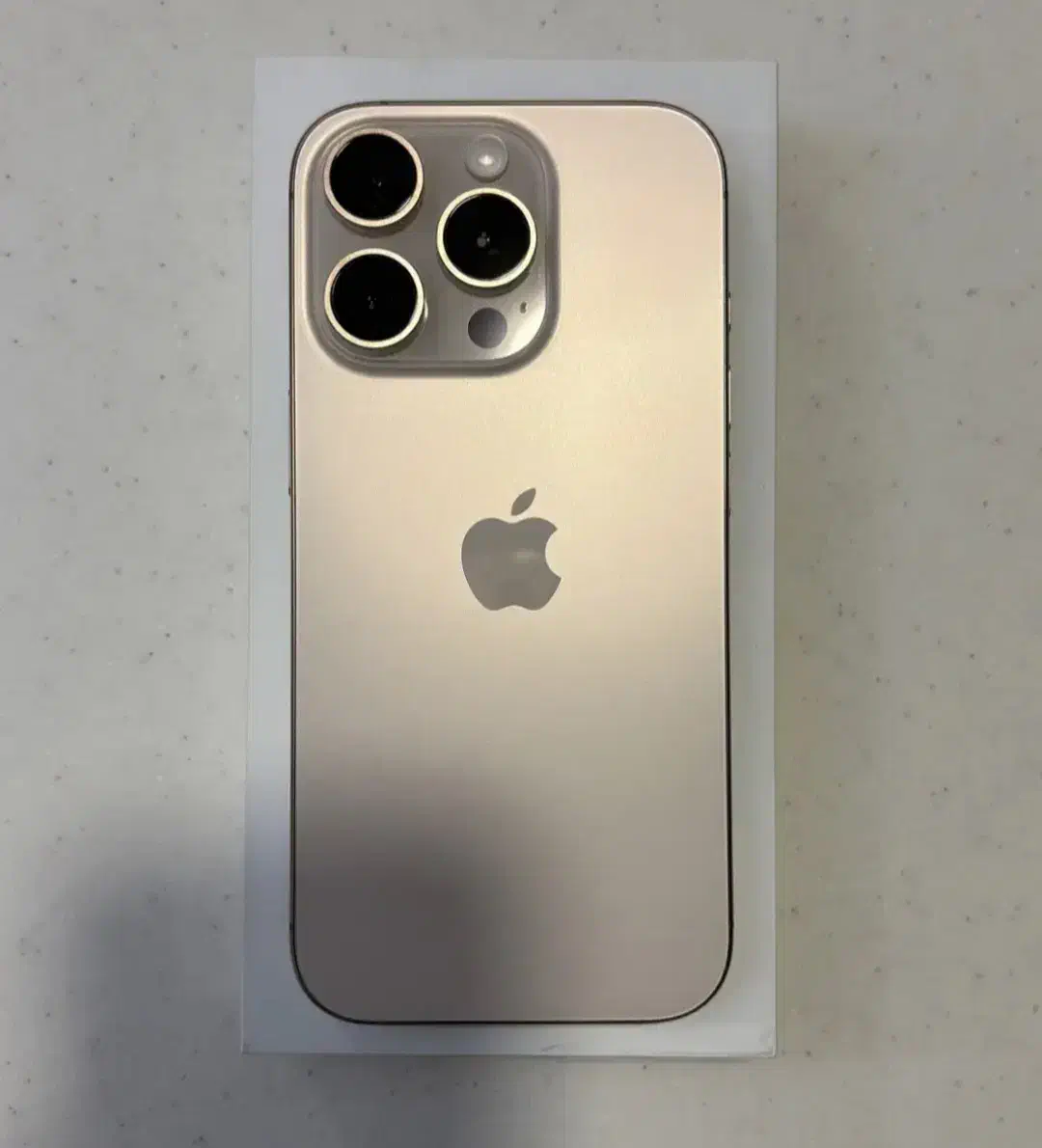 ۱۶ پرو ۲۵۶ گیگ zaaدیزرت تیتانیوم باتری ۱۰۰|موبایل|بندرعباس, |دیوار