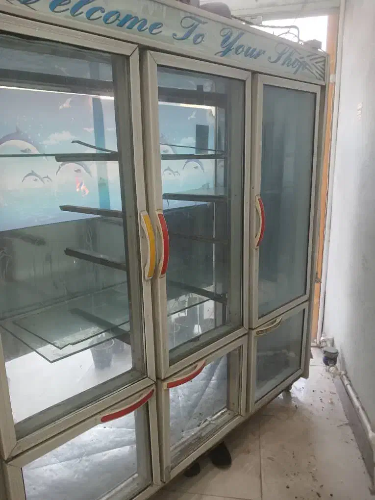 یخچال ایستاده|کافی‌شاپ و رستوران|خرم‌آباد, |دیوار