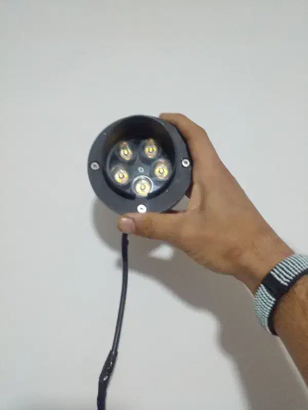 چراغ ال ای دی اصلی پایه دار ضداب|لامپ و چراغ|سنندج, |دیوار