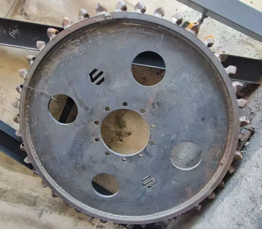 تیغه ترنچر|ماشین‌آلات صنعتی|رشت, گیل|دیوار