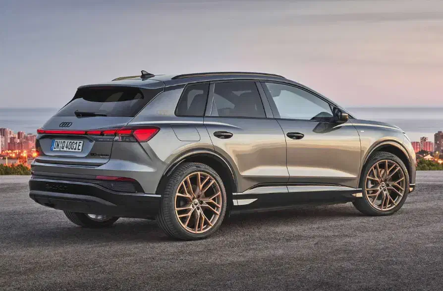 AUDI Q4/تحویل 60 روزه|خودرو سواری و وانت|تهران, پاسداران|دیوار