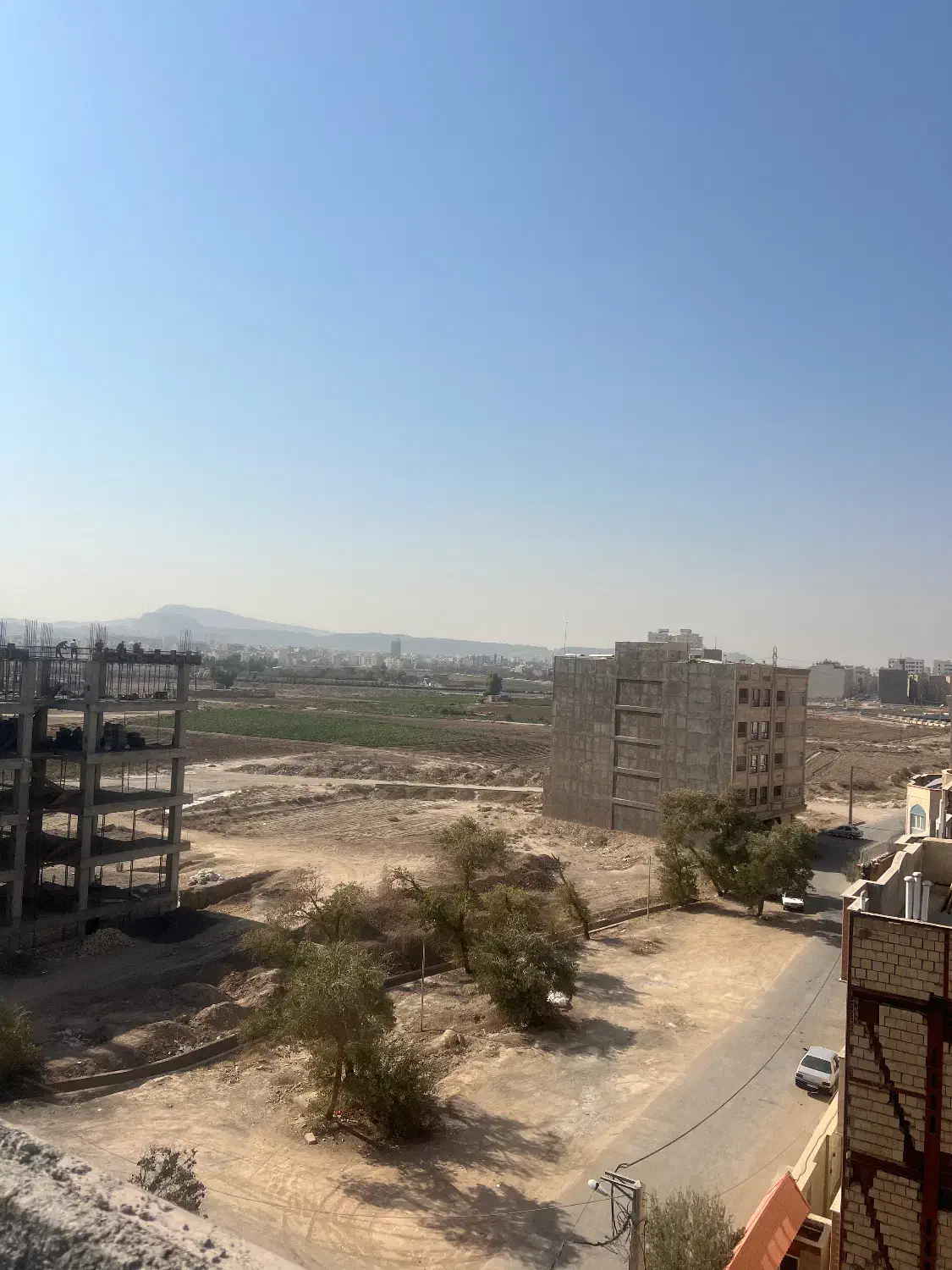 زمین ۱۷۰ متر/۳ طبقه رو پیلوت/بلوار حکیم/خوش موقعیت|فروش زمین و ملک کلنگی|قم, باغ کرباسی|دیوار