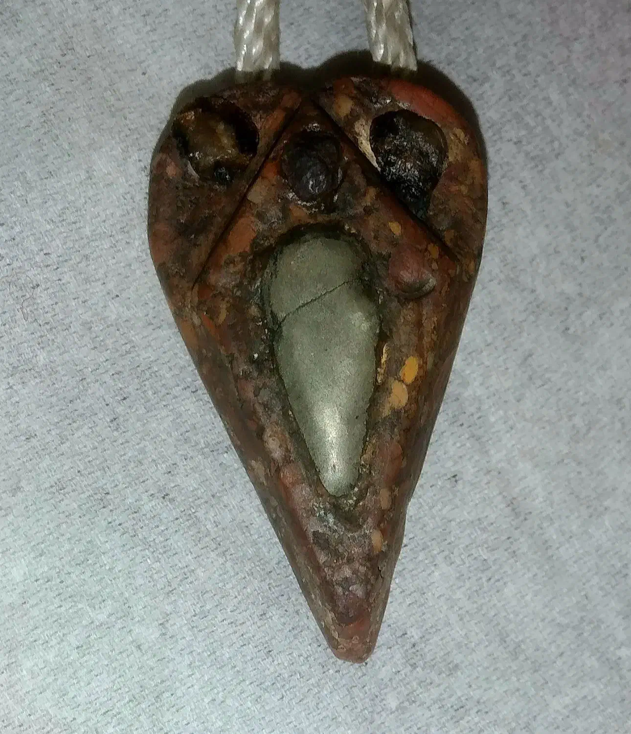 مهره|کلکسیون اشیاء عتیقه|شهرکرد, |دیوار