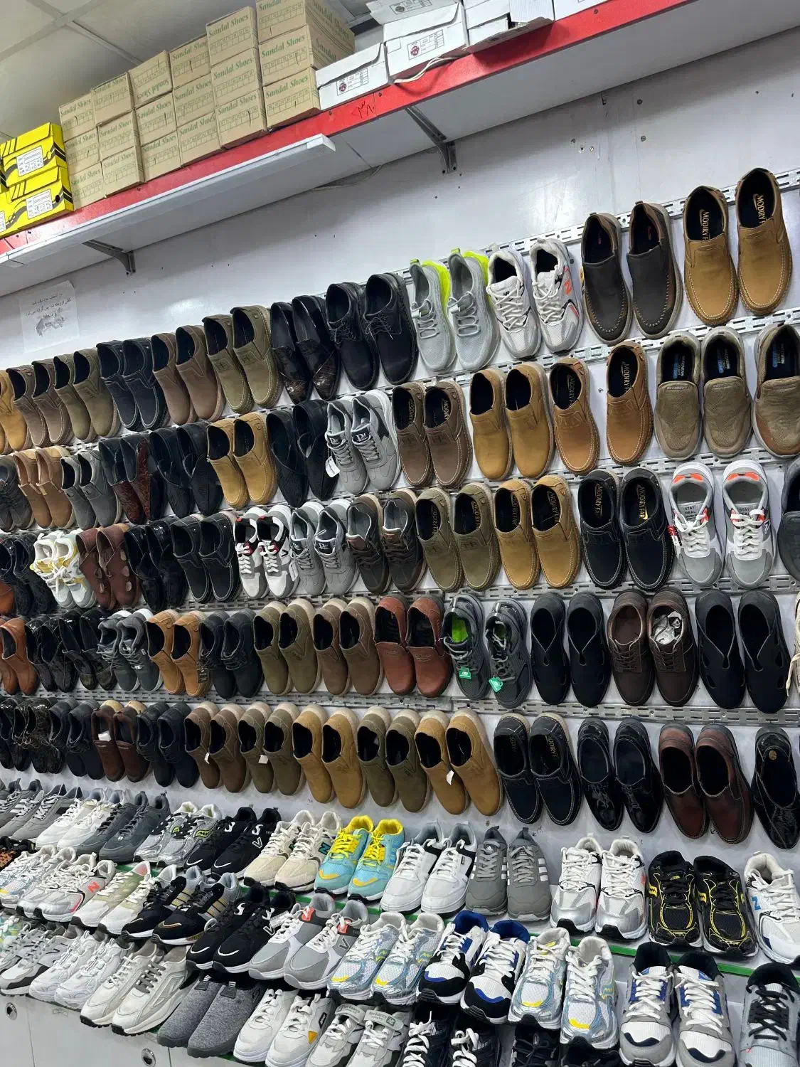 واگذاری کفش شاهرخ|اجارهٔ مغازه و غرفه|زاهدان, |دیوار