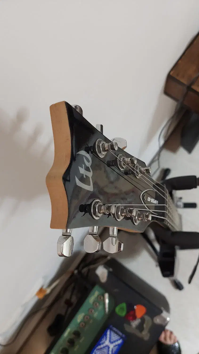 فروش گیتار الکتریکی|گیتار، بیس، امپلیفایر|ساری, |دیوار