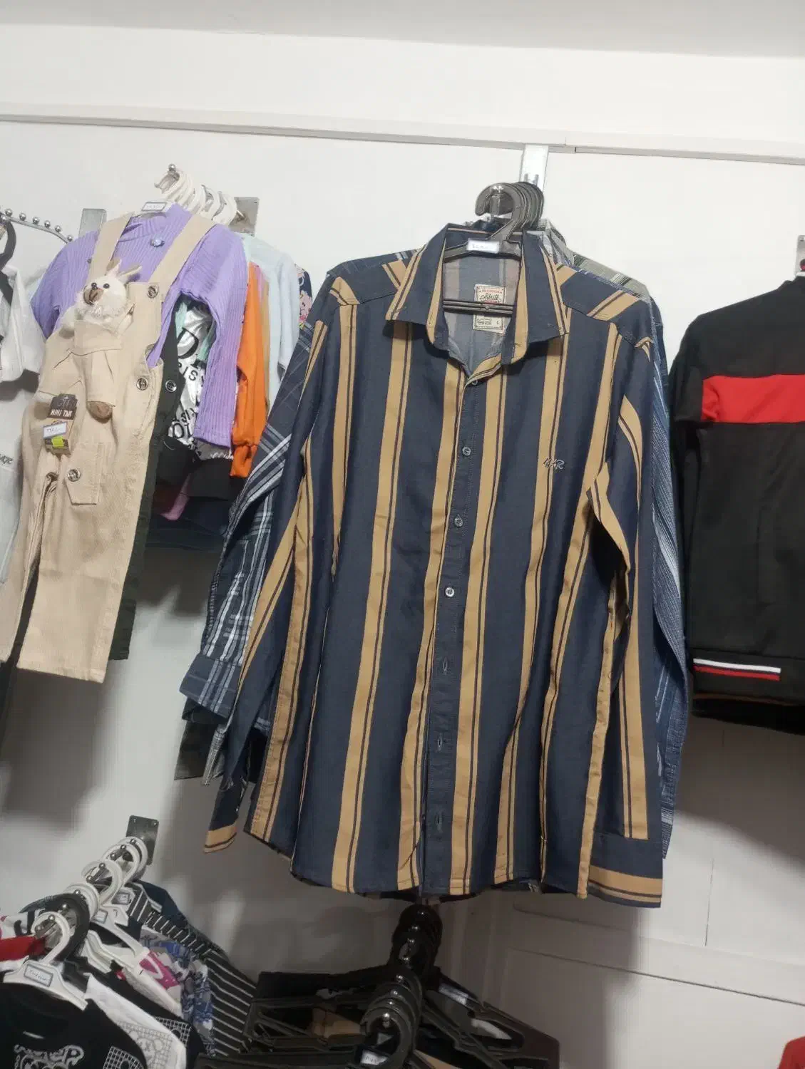 پوشاک|لباس|فردوس (خراسان), |دیوار