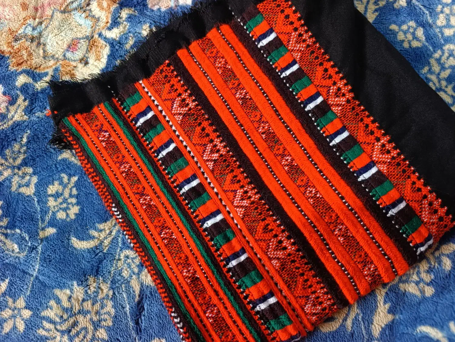 زی آستین تمیز و آماده تحویل|لباس|سراوان, |دیوار