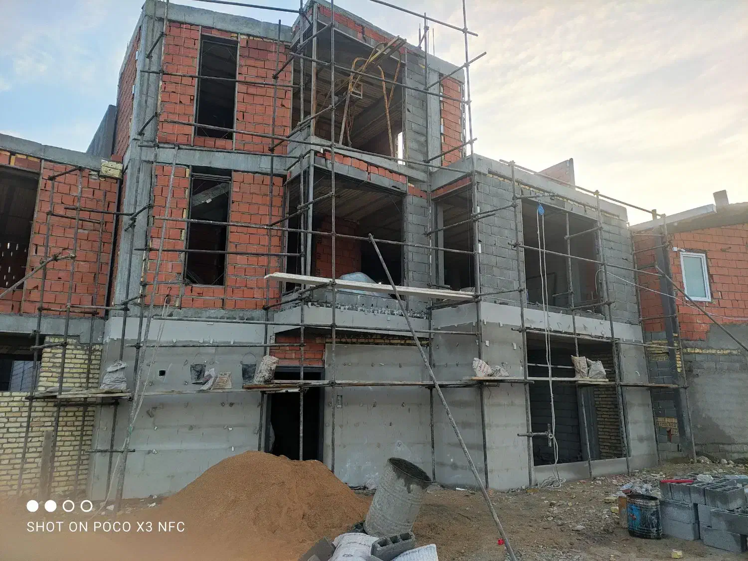 نیازمند شاگرد سنگکاری|استخدام معماری، عمران و ساختمانی|بجنورد, |دیوار