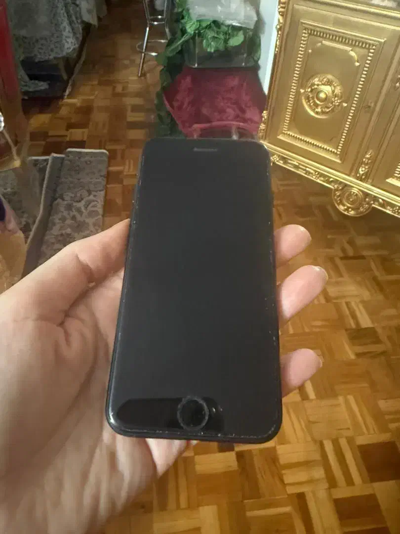 ایفون ۷ ۳۲ گیگ|موبایل|تهران, نیاوران|دیوار