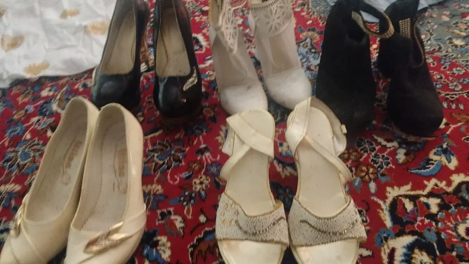 کفش و کیف|کیف، کفش، کمربند|خرم‌آباد, |دیوار