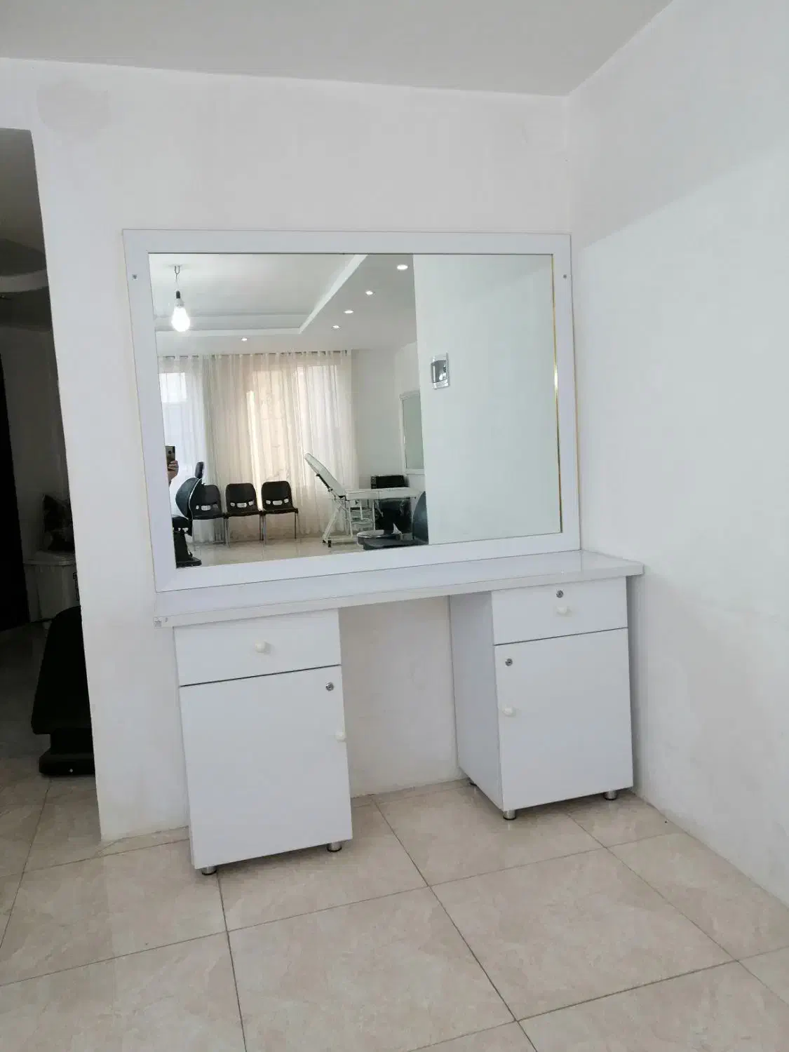 وسیله ارایشگاه|آرایشگاه و سالن‌های زیبایی|قائم‌شهر, |دیوار