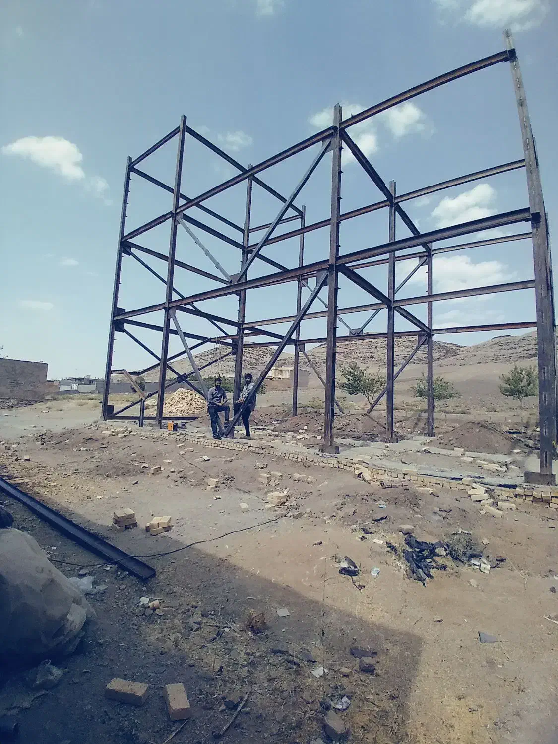 جوشکاری اسکلت فلزی مهندسی وشیروانی|خدمات پیشه و مهارت|ملایر, |دیوار