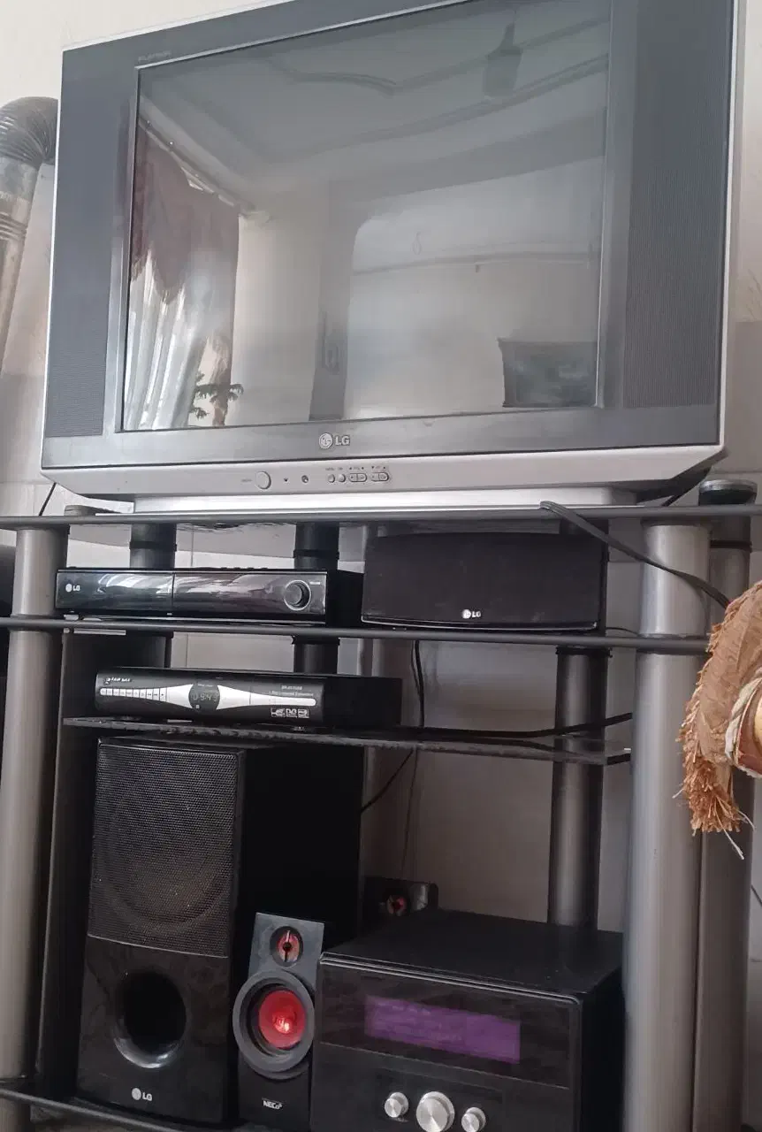 تلویزیون ۳۲|تلویزیون و پروژکتور|سیرجان, |دیوار