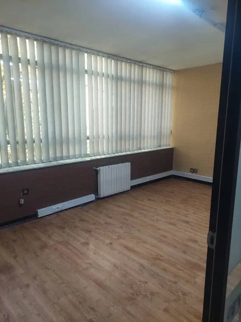 بر پل سید خندان/۸۰ متر / فول امکانات/موقعیت اداری|اجارهٔ دفتر کار، اتاق اداری، مطب|تهران, سید خندان (جلفا)|دیوار