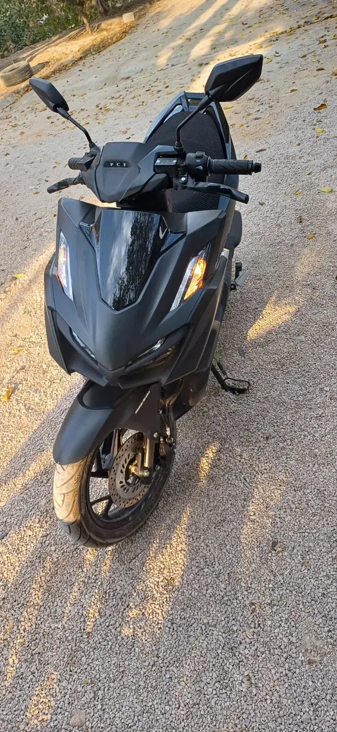 کلیک واریو ۱۵۰ مدل ۱۴۰۳|موتورسیکلت|شیراز, منطقه ویژه اقتصادی|دیوار