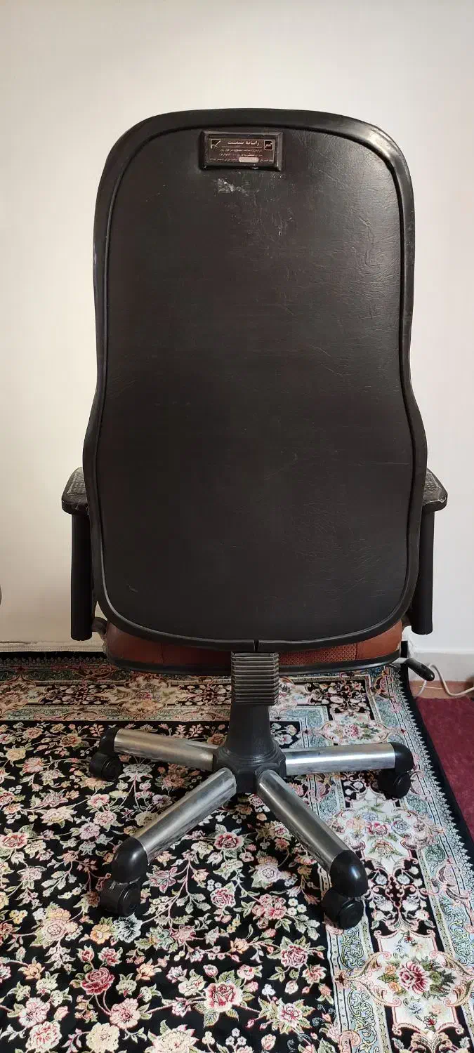 صندلی راحت و کاربردی|صندلی و نیمکت|اراک, |دیوار