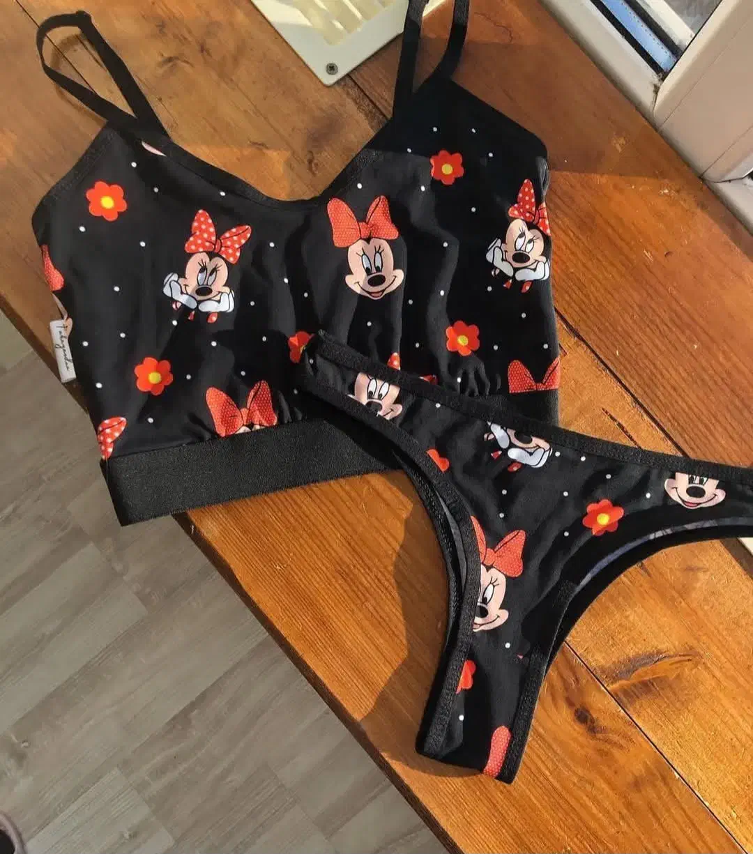 لباس زیر|لباس|کرمان, |دیوار