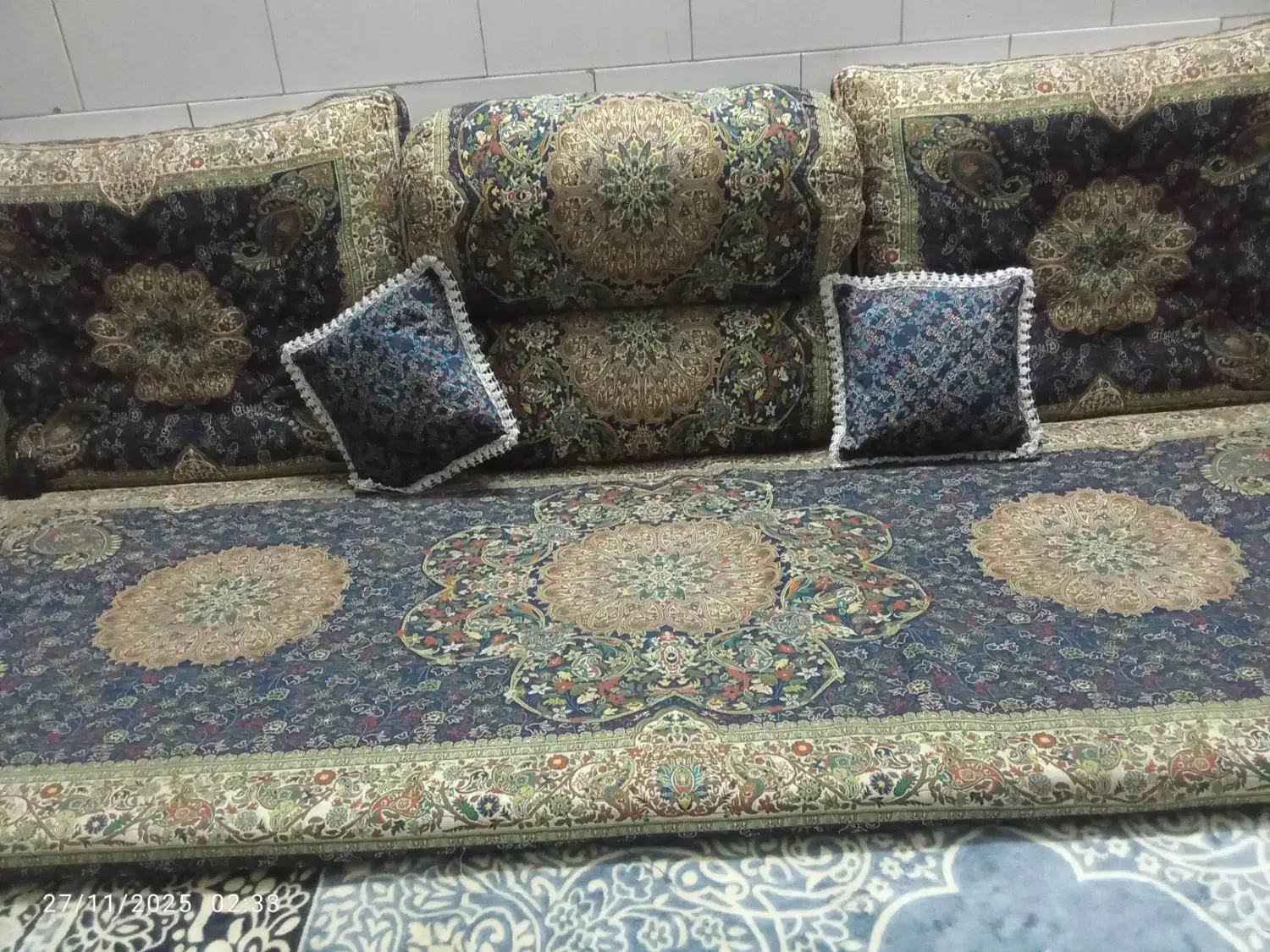 شاه نشین درحد نو|پشتی|یزد, |دیوار