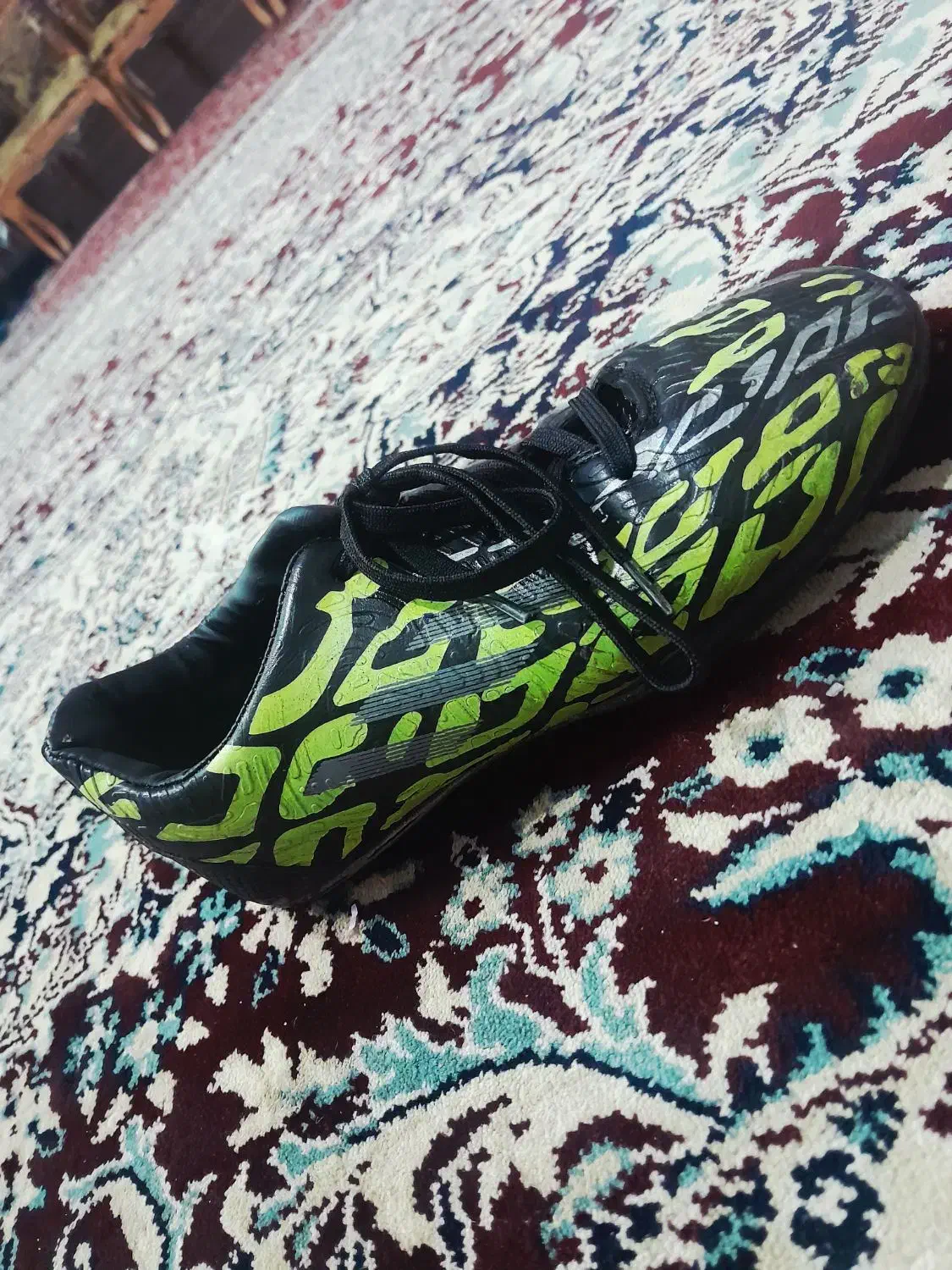 کفش|تجهیزات ورزشی|زرند, |دیوار