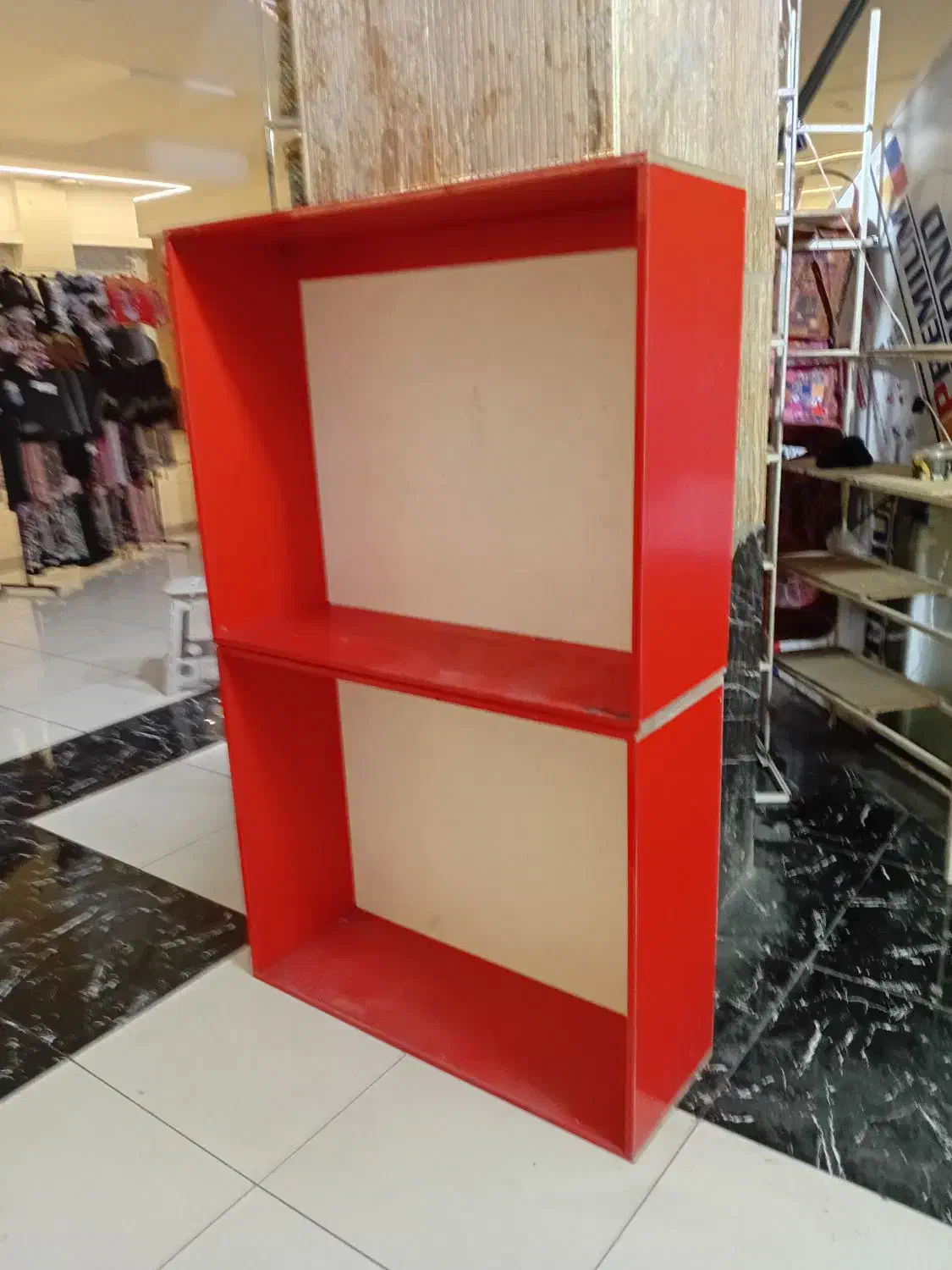 قفسه  تمیز  ام دی اف|کتابخانه، شلف، قفسه‌های دیواری|قم, میدان نو|دیوار