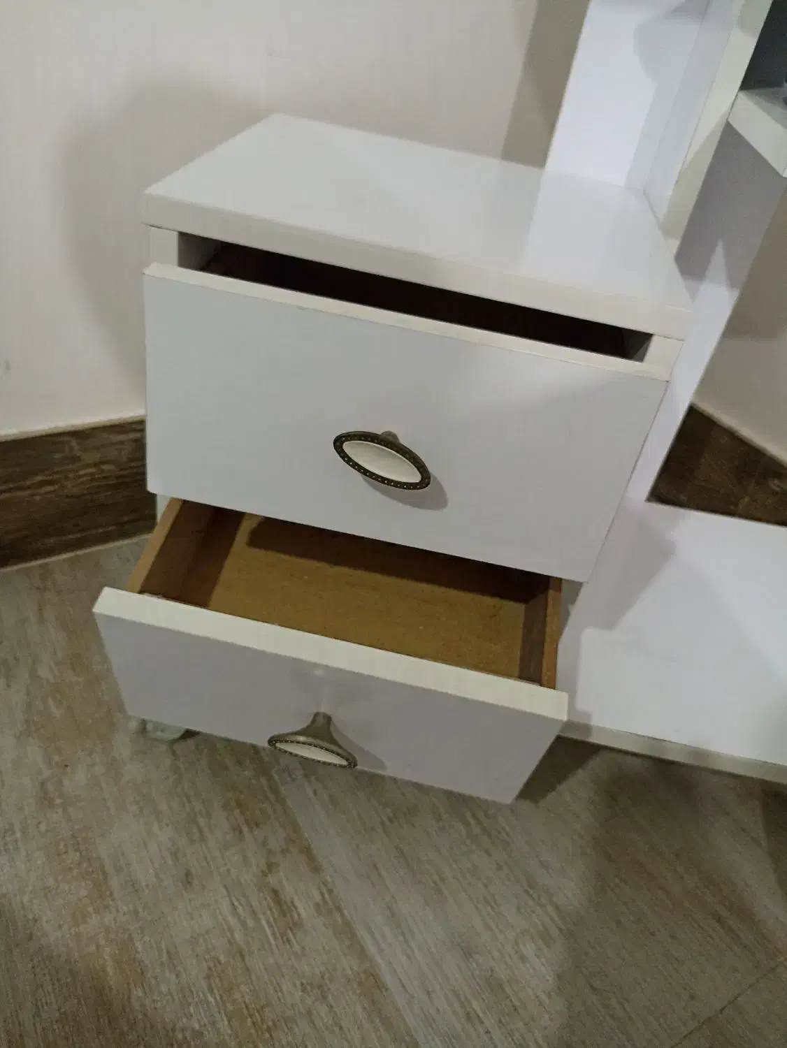 پایه قابلمه کشودار|آب‌چکان و نظم‌دهنده ظروف|کلاله, |دیوار