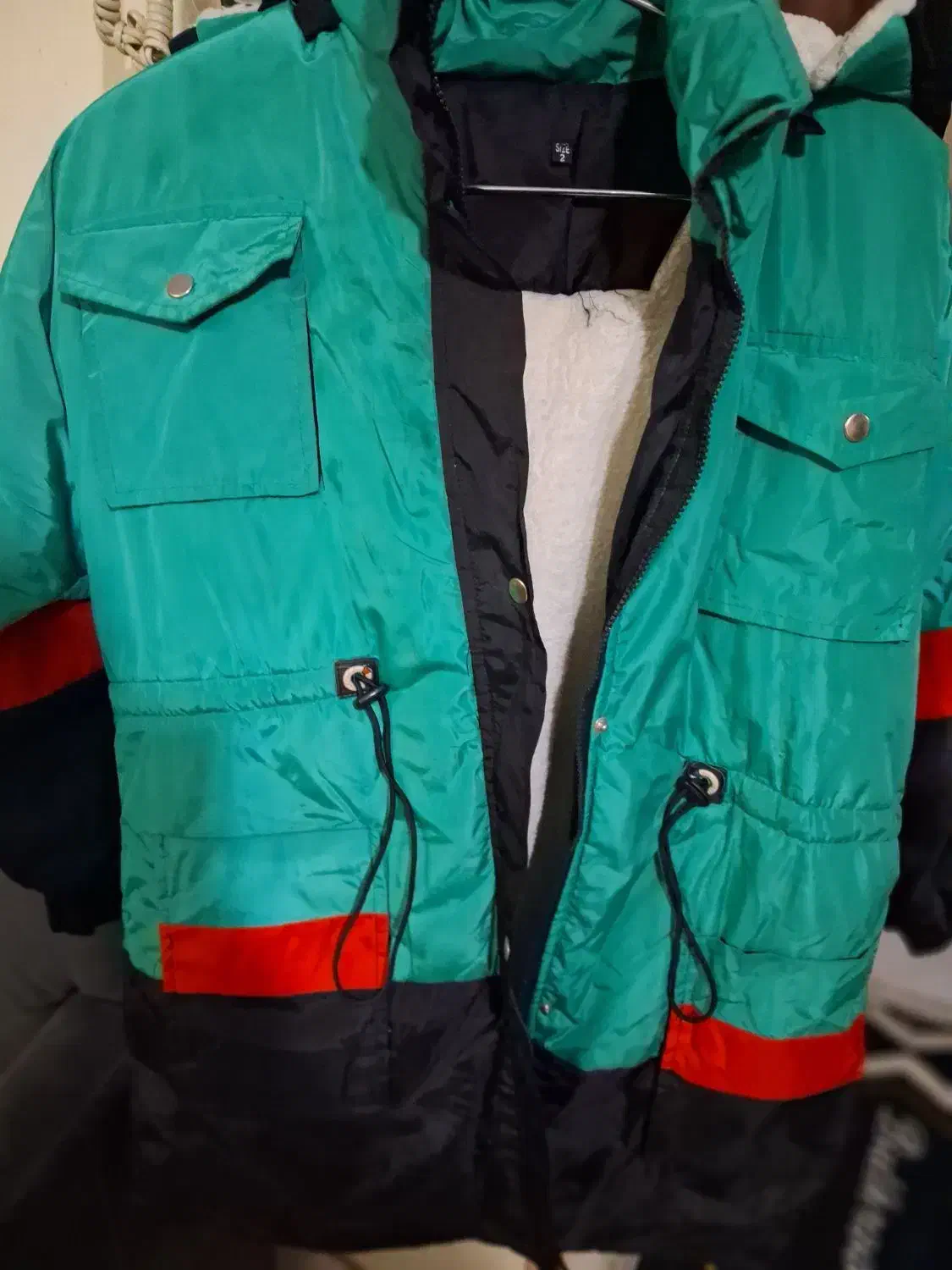 کاپشن نو نو|لباس|پاکدشت, پاکدشت (مامازند)|دیوار