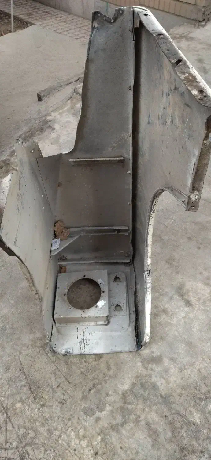 گلگیر لندرور|قطعات یدکی و لوازم جانبی|هشتگرد, شهرک اداری|دیوار