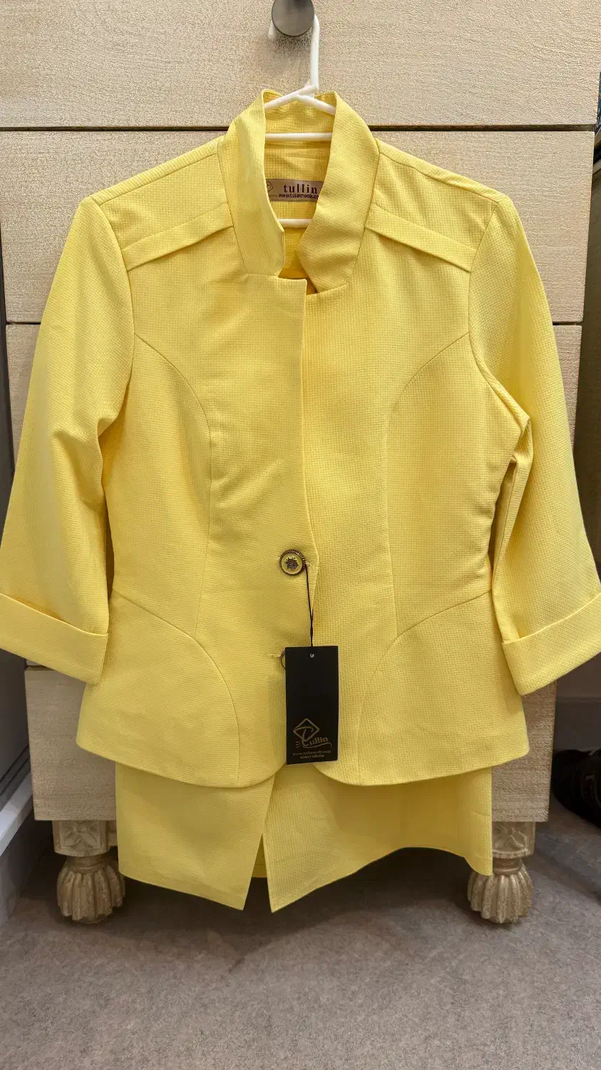 کت و دامن|لباس|کرج, عظیمیه|دیوار