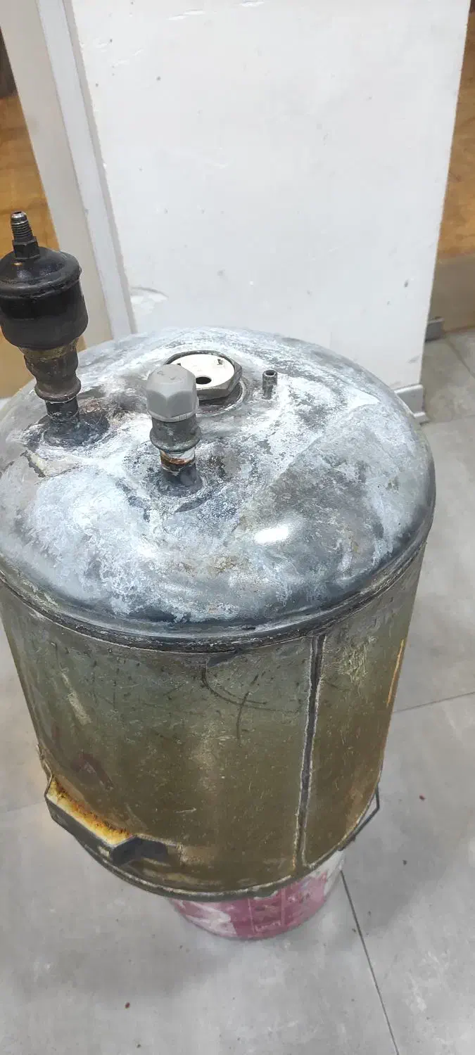 تعمیرات و جوشکاری انواع آبگرمکن برقی و گازی|خدمات پیشه و مهارت|بندرعباس, |دیوار