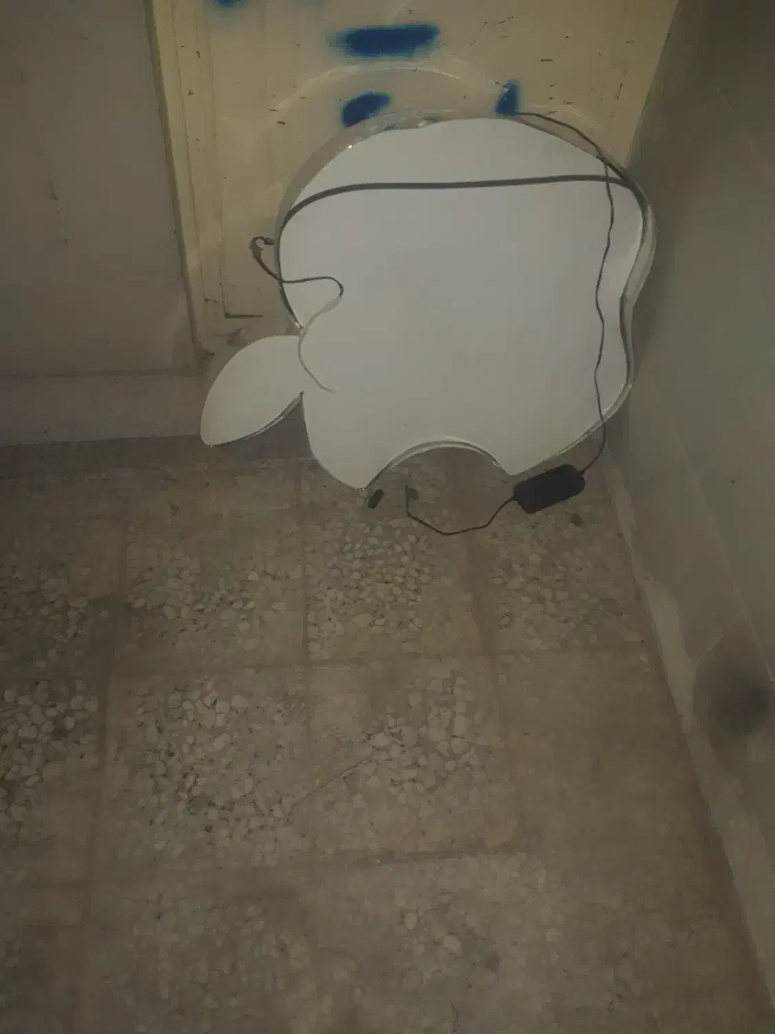 تابلوی اپل|تابلو، نقاشی، عکس|فولادشهر, مسکن مهر فولادشهر|دیوار