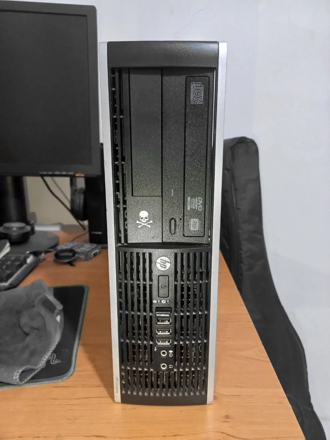 کامپیوتر (کیس hp به همراه ، مانیتور 22 اینچ LG)|رایانه رومیزی|اسلام‌شهر, شهرک واوان|دیوار