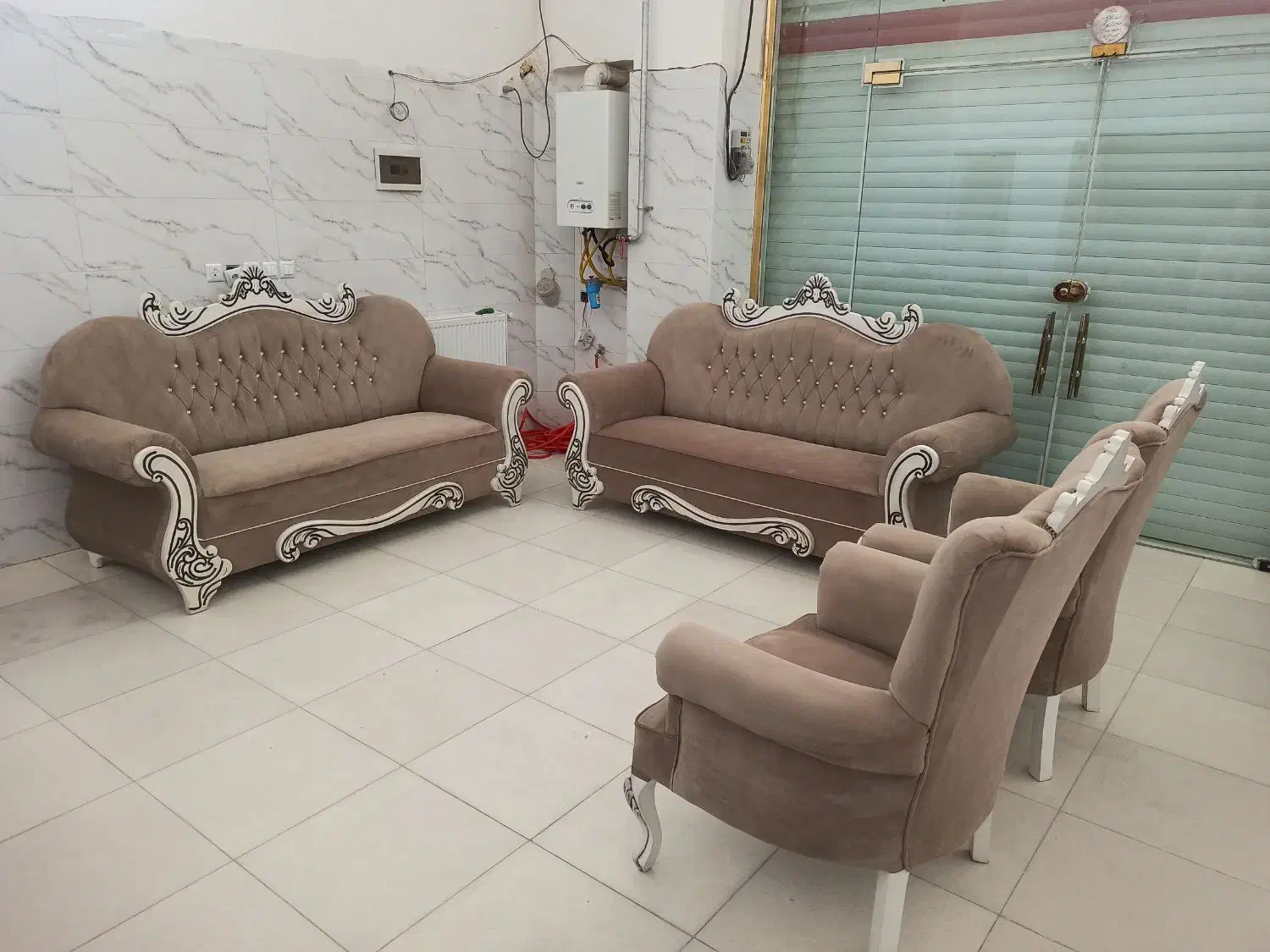 مبل تمام چوب رنگ سفید|مبلمان خانگی و میز عسلی|ارومیه, |دیوار