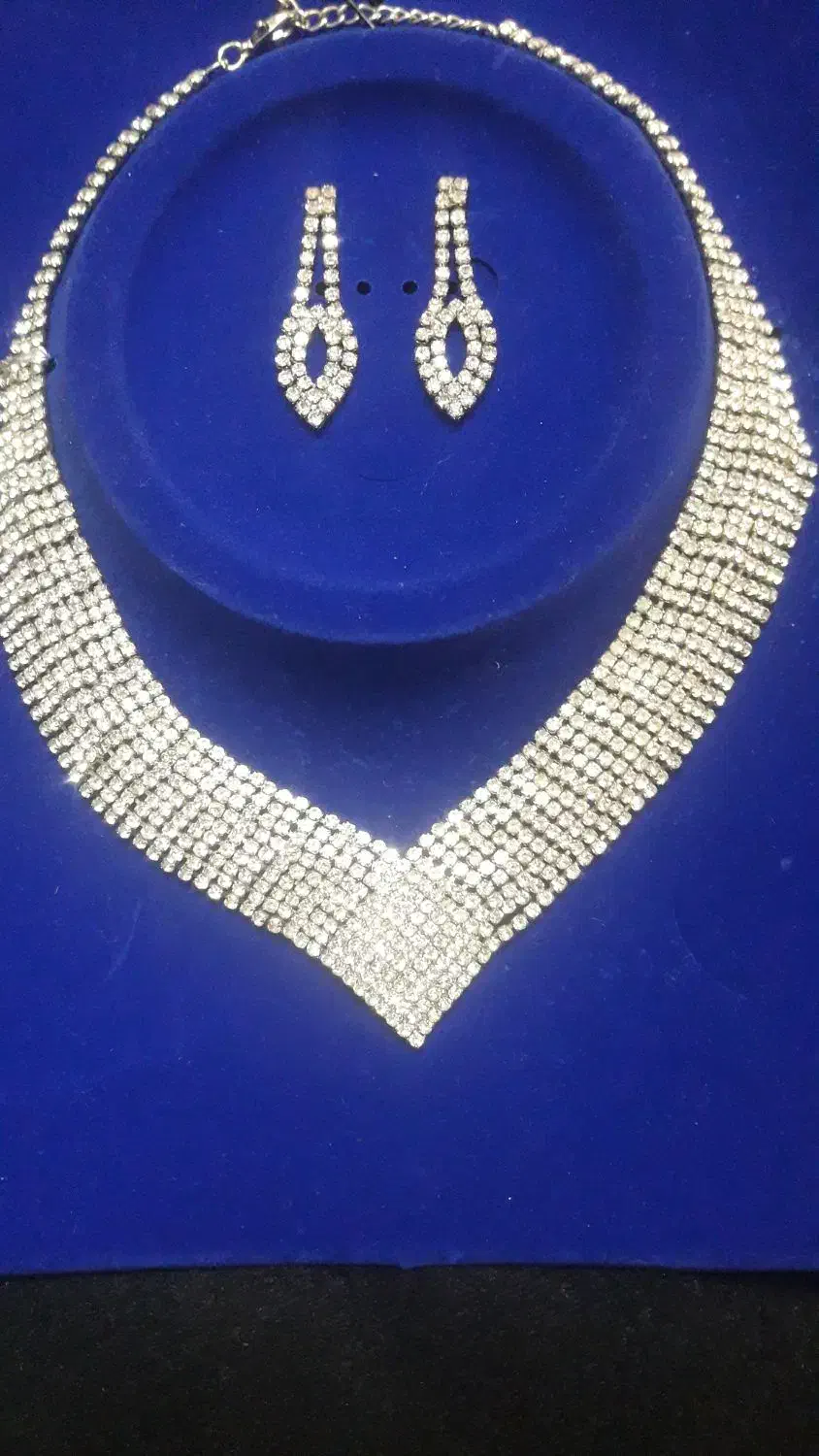 گردنبندسنگ|بدلیجات|بروجرد, |دیوار