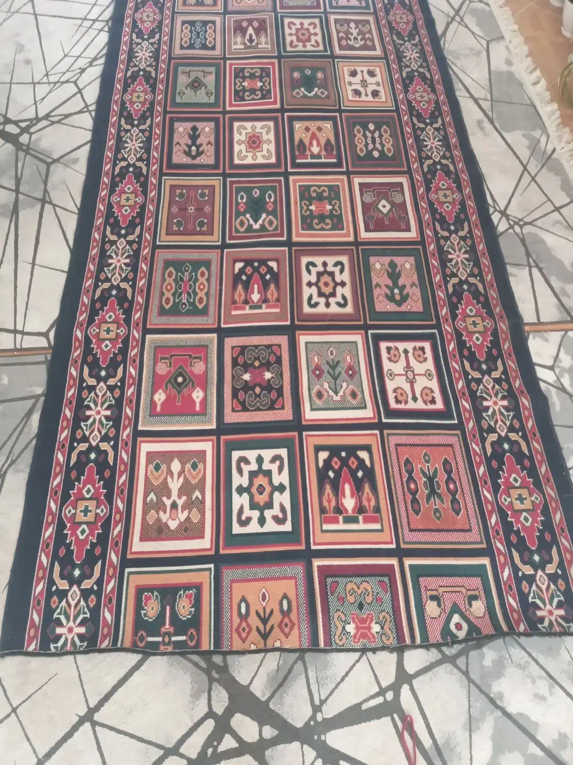 گلیم ماشینی|گلیم، جاجیم، گبه|گلبهار, شهر جدید گلبهار|دیوار