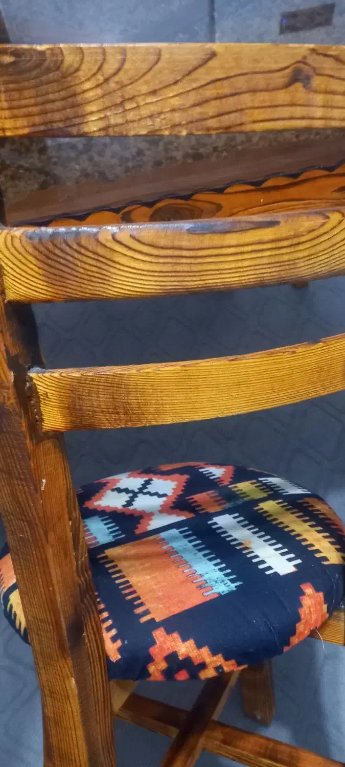 میز ناهاخوری دو نفره و جای سیب و پیازی چوبی|میز و صندلی غذاخوری|شهرکرد, |دیوار