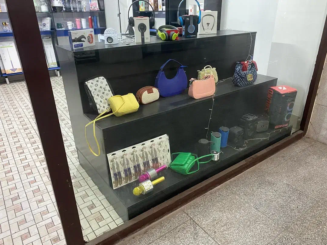 قفسه و ویترین مغازه|فروشگاه و مغازه|اندیشه, اندیشه فاز ۴|دیوار