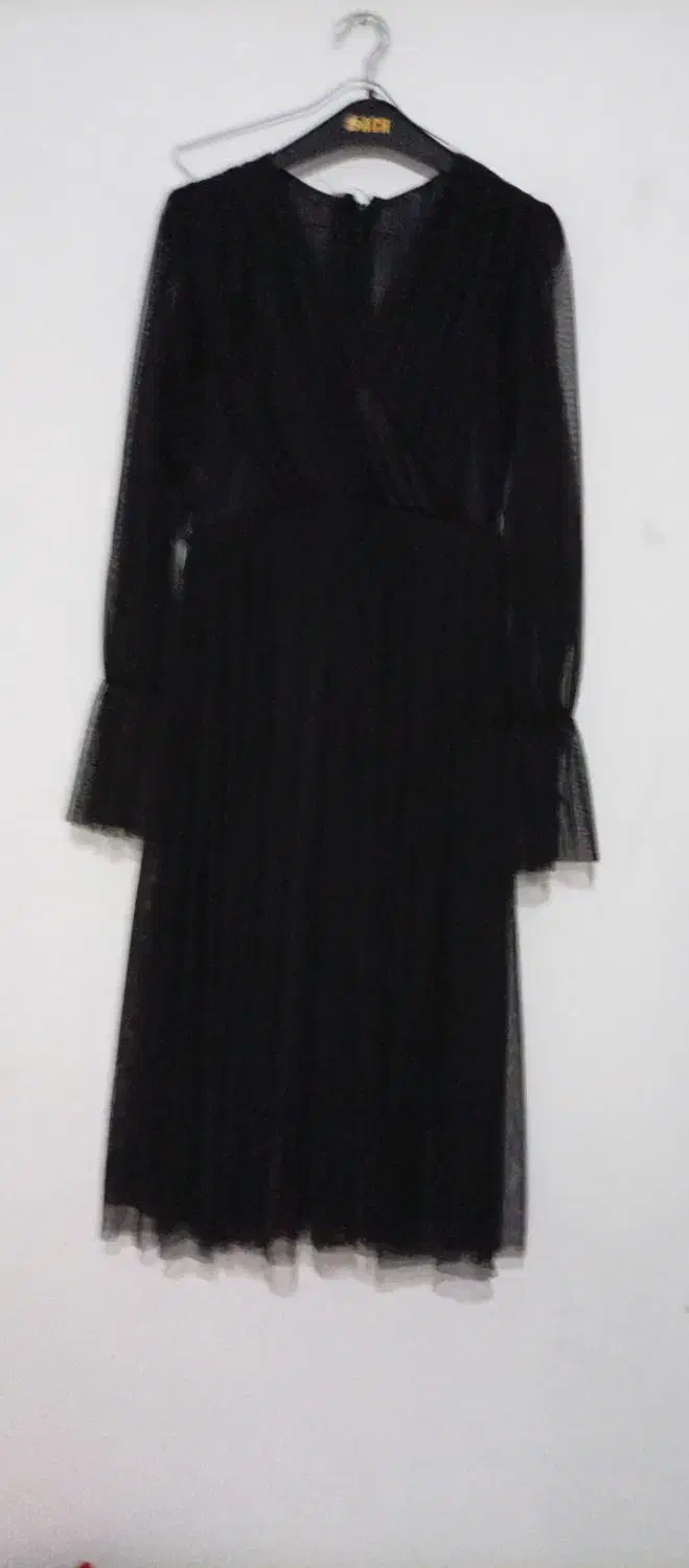 نو میباشد|لباس|شوط, |دیوار