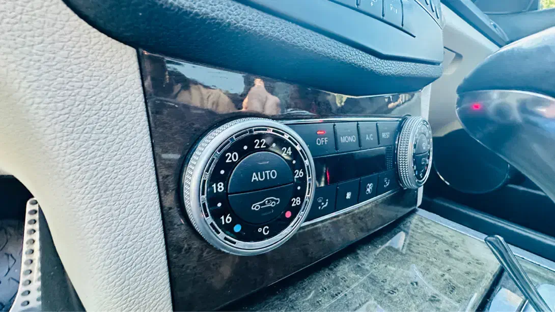 داشبورد بنز با لوازم کامل|قطعات یدکی و لوازم جانبی|ارومیه, |دیوار