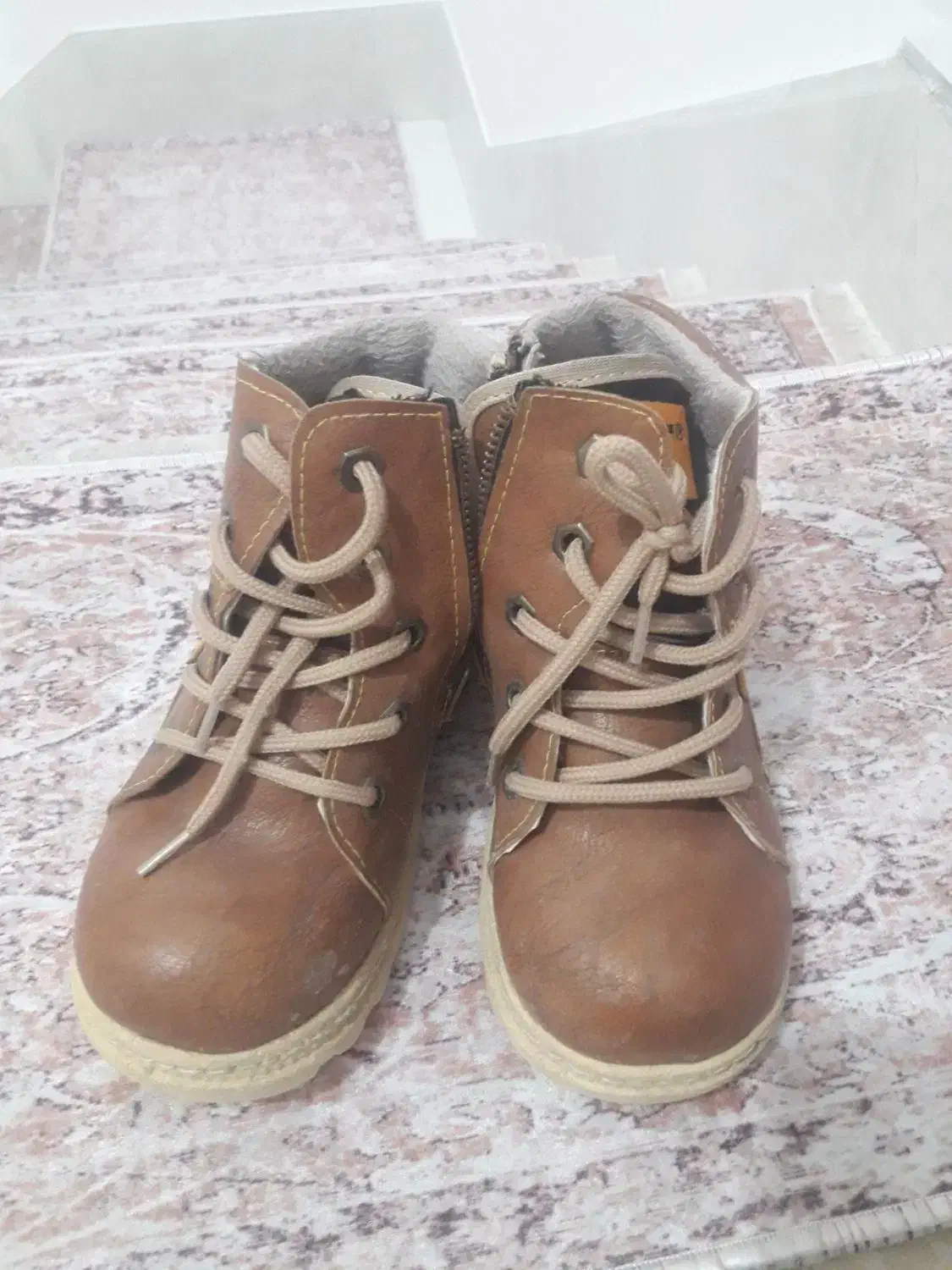 کفش نیم بوت|کیف، کفش، کمربند|قیدار, |دیوار