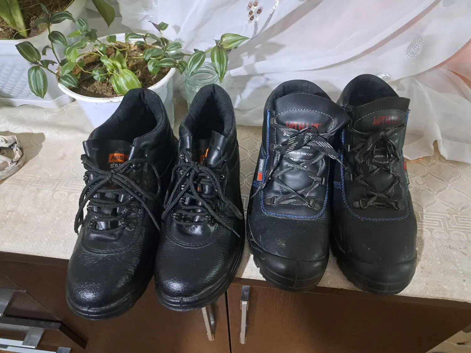 کفش‌کار‌نوسایز۴۳‌و۴۲|کیف، کفش، کمربند|شیروان (لرستان), |دیوار